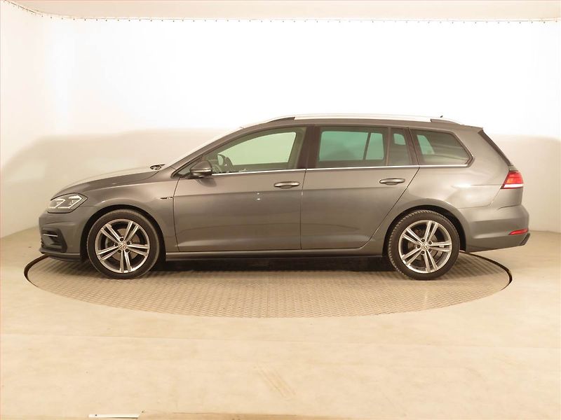 Volkswagen Golf (2019) R-Line 1.6 TDI, Automat - fotka 3 z 17