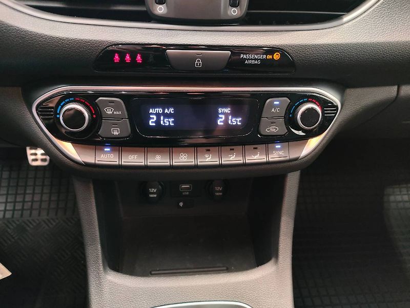 Hyundai i30 (2023) SW 1.0 T-GDI (88kW/120k) N-Lin - fotka 19 z 26
