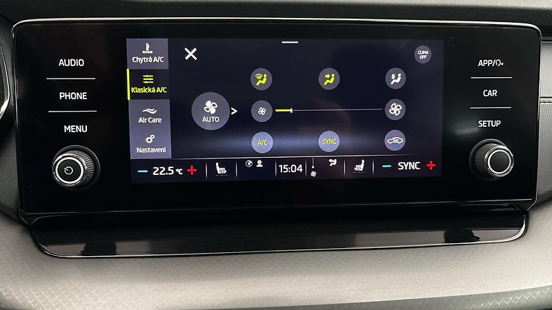 Škoda Octavia 1.0 TSI Ambition Combi - fotka 24 z 24