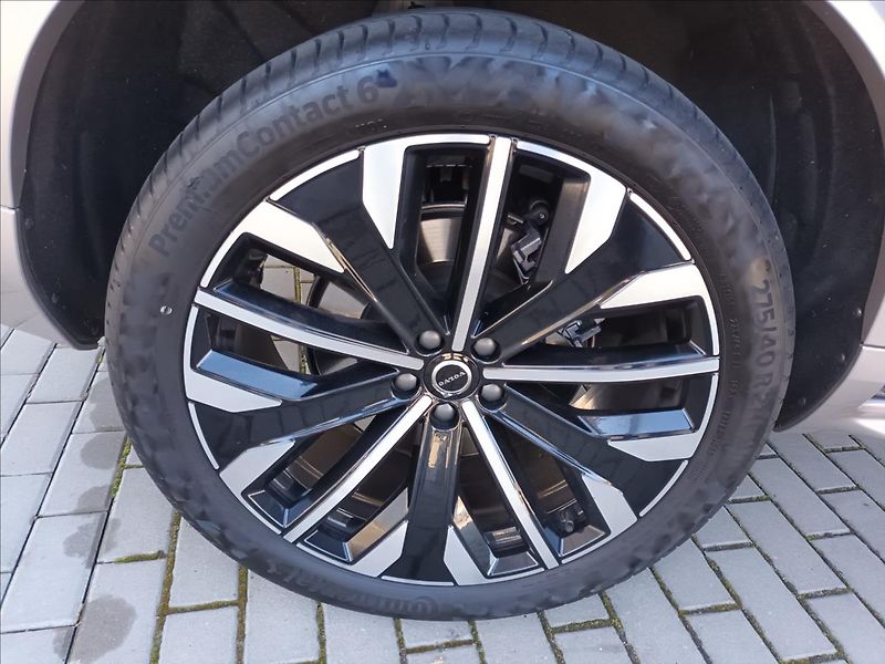 Volvo XC90 2,0 B5,BRIGHT PLUS,ČR,POLESTAR - fotka 23 z 37