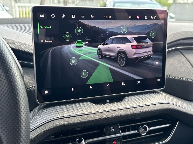 Škoda Kodiaq (2025) 2.0 TDI 4x4 DSG Sportline - fotka 14 z 35