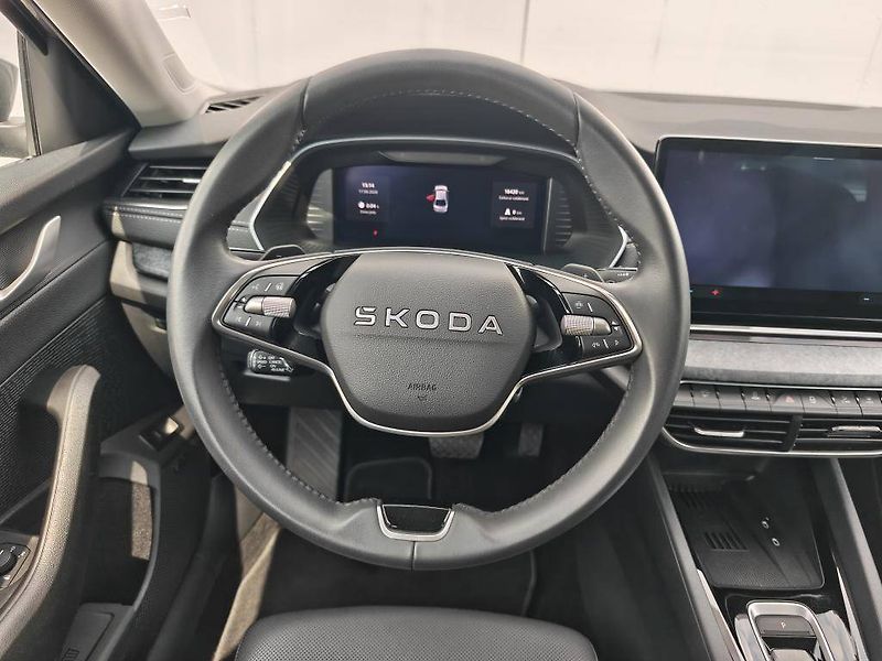 Škoda Octavia Exclusive Selection  7DSG m-HE - fotka 12 z 26