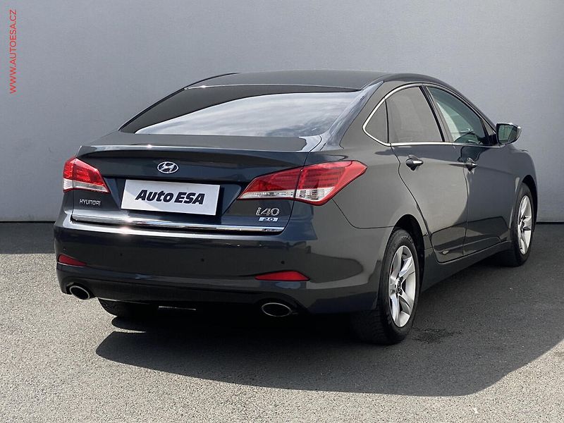 Hyundai i40 (2013) 2.0GDi, AC, park.asist - fotka 4 z 17