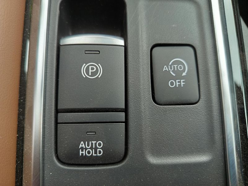 Nissan Pathfinder (2025) Platinum AWD - fotka 19 z 27