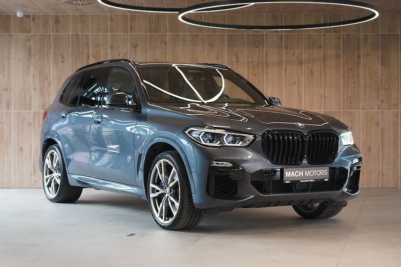 BMW X5 M50d, M Professional, Masáž - fotka 3 z 57
