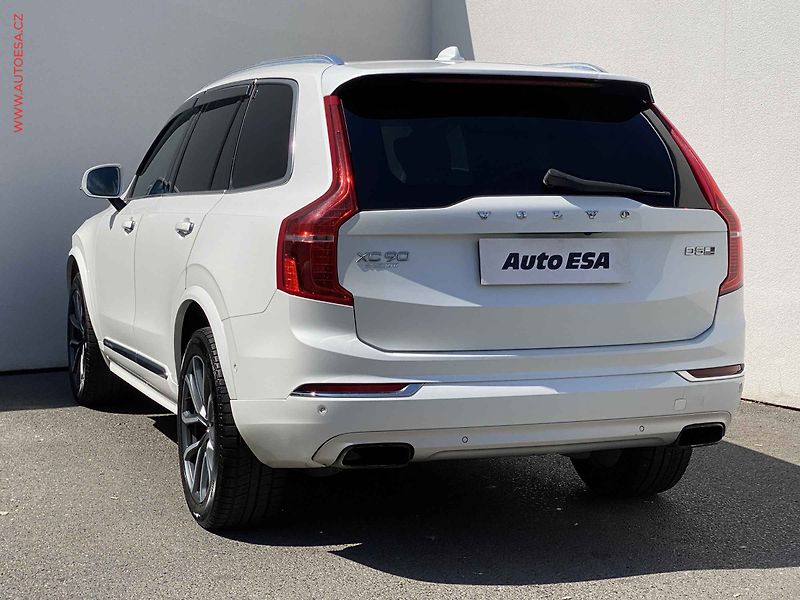 Volvo XC90 (2016) 2.0 D5 4x4, ČR, AT, LED - fotka 6 z 16