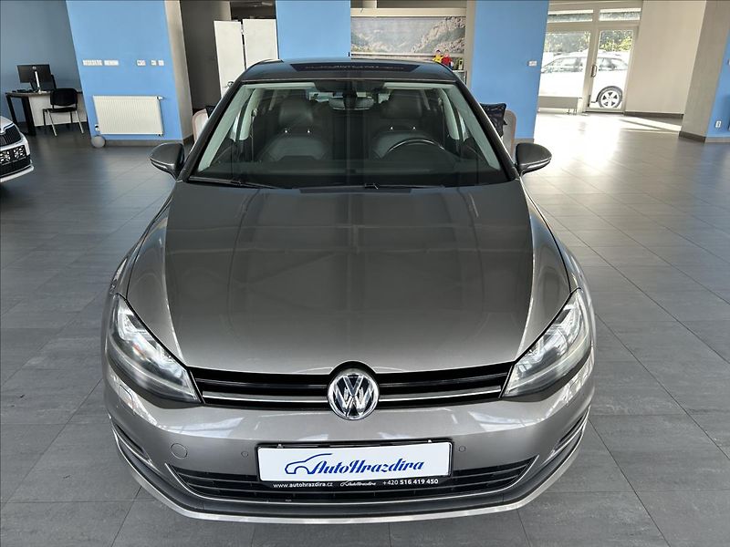 Volkswagen Golf 1,4   TSI 92kW,DSG,SERVISKA,ČR - fotka 2 z 26