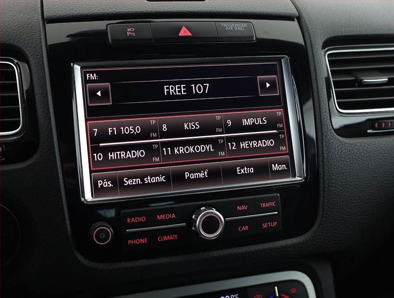Volkswagen Touareg (2012) 3.0 TDI, 4X4, Automat - fotka 15 z 21