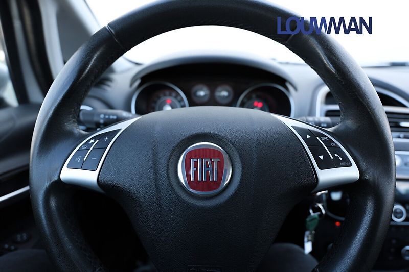 Fiat Punto - fotka 9 z 23