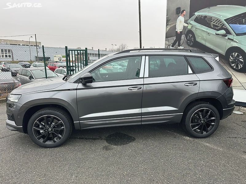 Škoda Karoq (2026) Sportline 1.5 TSI 110kW DSG - fotka 4 z 15