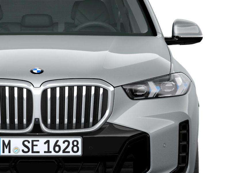 BMW X5 xDrive30d - fotka 5 z 12