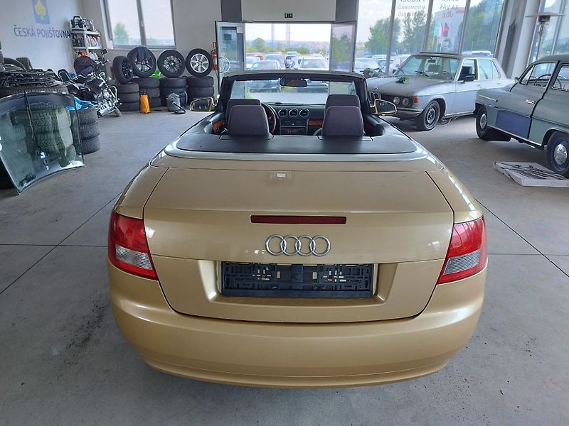 Audi A4 (2003) 2,5TDI,120KW,MANUÁL,ALU - fotka 5 z 16