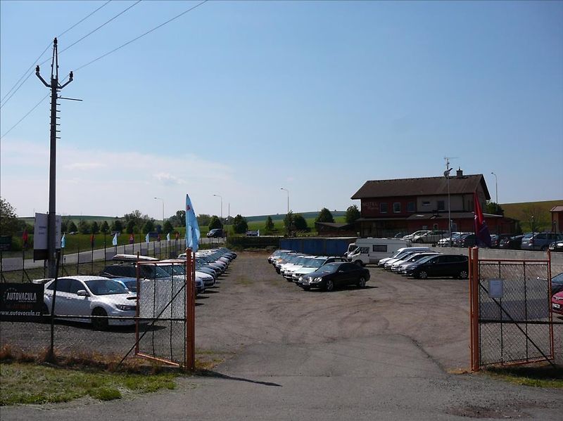 Hyundai ix35 2,0 i  KLIMA,STK 5/2028,TAŽNÉ - fotka 28 z 30