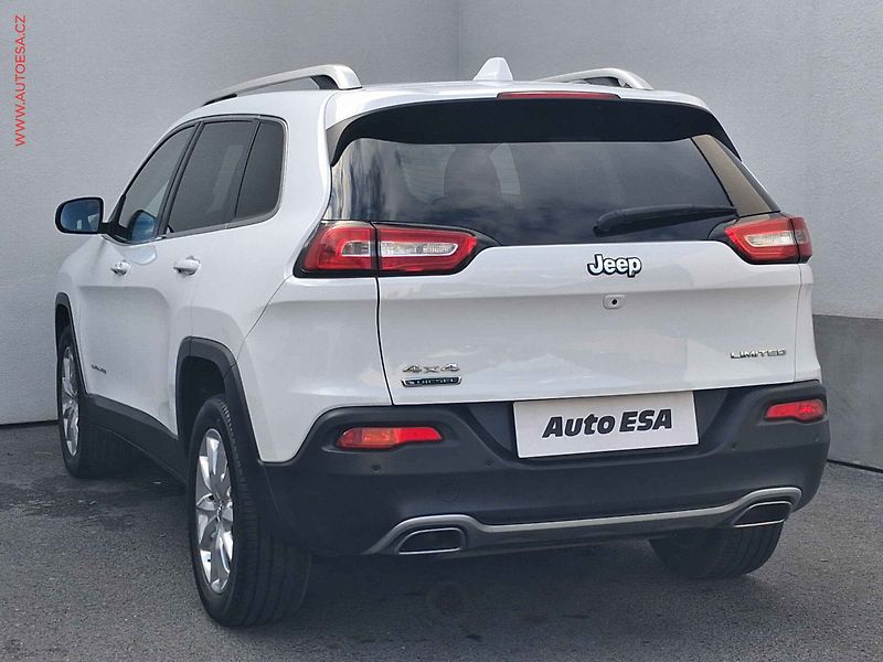 Jeep Cherokee (2015) 2.0 MJT 4x4, Limited, AT, - fotka 6 z 20