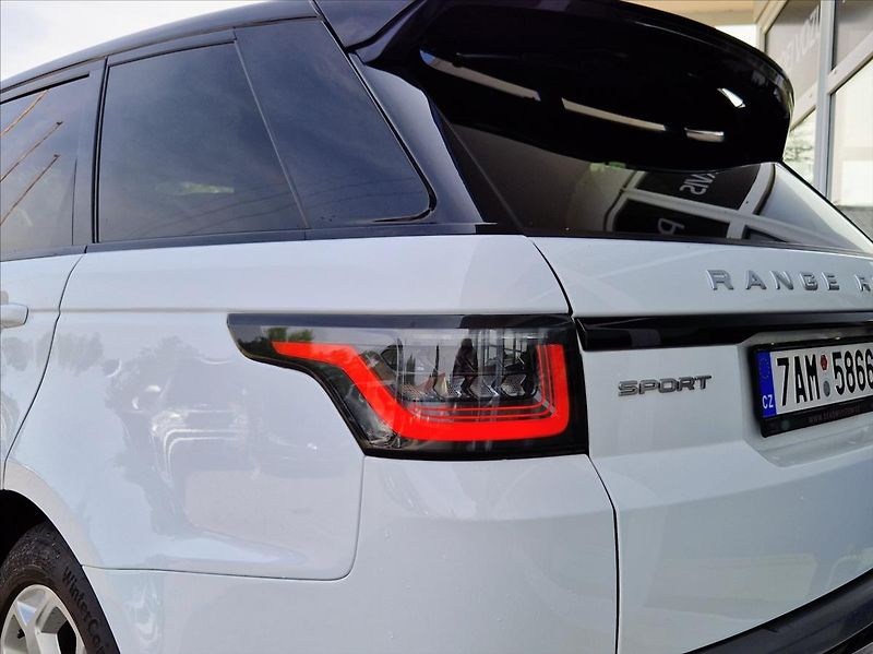 Land Rover Range Rover 3,0 TDV6 HSE PO VELK. SERVISU - fotka 4 z 48