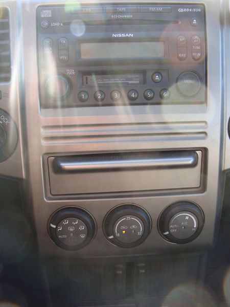Nissan X-Trail 2.2 DCi, 100 kW, 4x4, klima - fotka 16 z 31