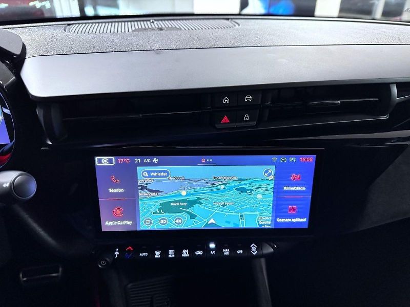 Alfa Romeo Junior (2025) Veloce 280k Elettrica 54 kWh * - fotka 11 z 22