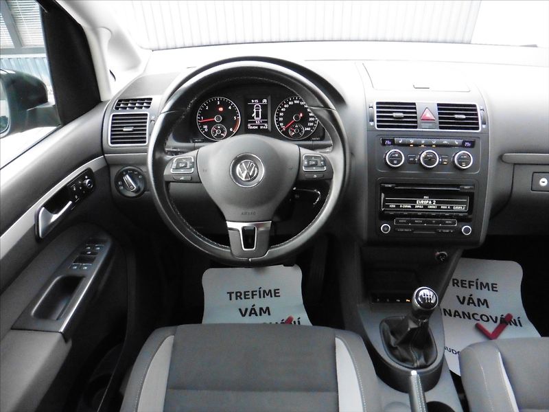Volkswagen Touran 2,0 TDI Life, 7.míst, Vyhř.sed - fotka 10 z 15