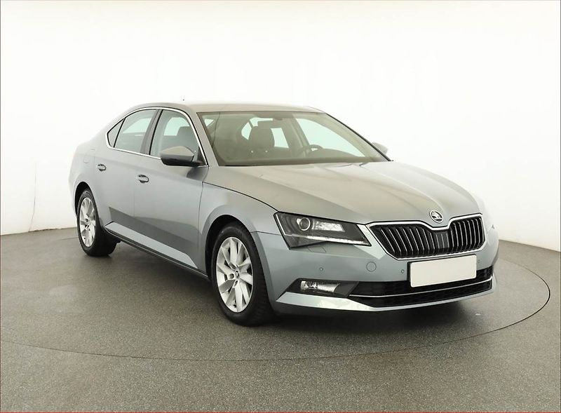 Škoda Superb (2018) Style 2.0 TDI, Automat, Navi - fotografie inzerátu