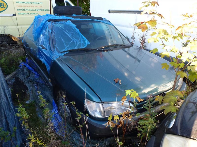 Peugeot 306 1,8 El.střecha, Klimatizace  C - fotka 1 z 12