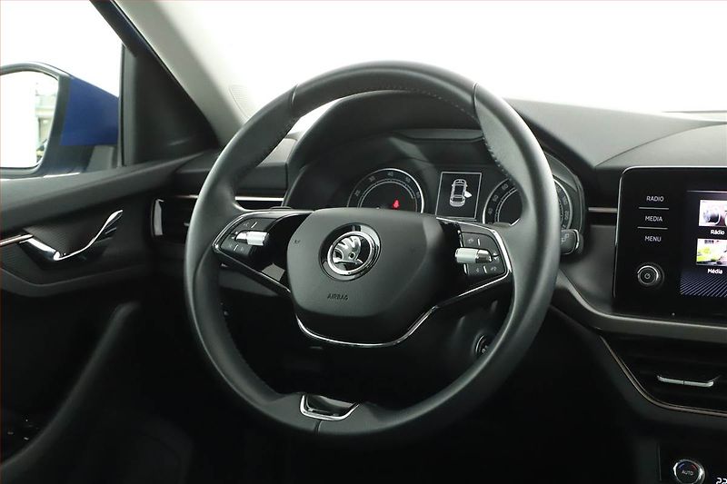 Škoda Scala (2023) Style 1.0 TSI, Automat, ČR - fotka 15 z 16