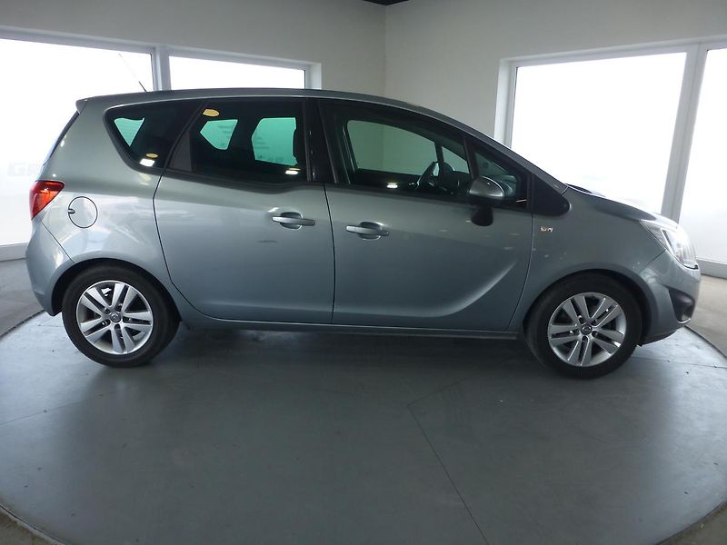 Opel Meriva (2011) 1,4i-88KW**KLIMA*ALU**TEMPOMAT - fotka 4 z 26