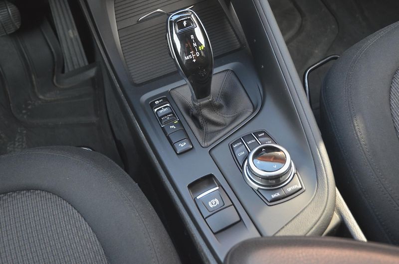BMW X1 (2018) xDrive 20d 140kW AT /LED /NAVI - fotka 22 z 32