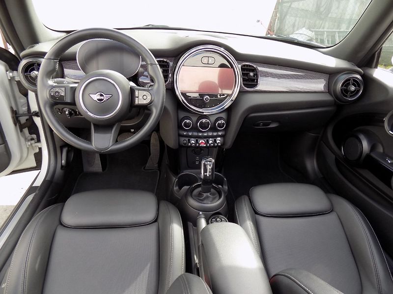Mini Cooper (2021) 1.5i/El.střecha/1.Maj.ČR/DPH/ - fotka 21 z 44