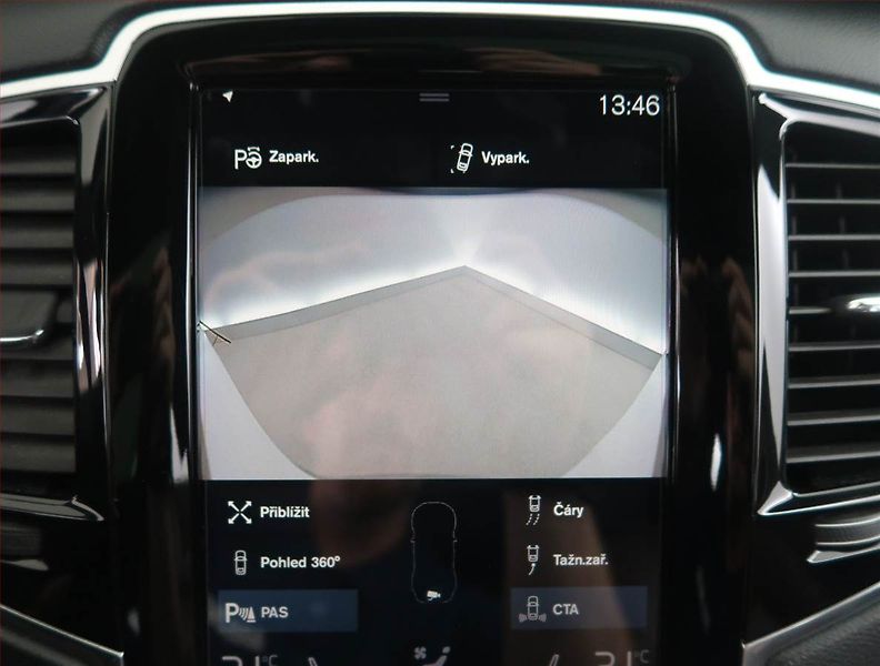 Volvo XC90 (2019) B5 AWD - fotka 17 z 20