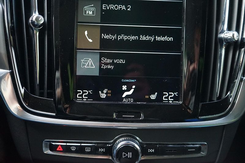 Volvo V90 D4 AWD Diesel NezTopení Záruka - fotka 30 z 35