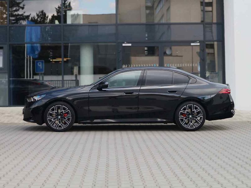 BMW Řada 5 (2026) - fotka 3 z 10