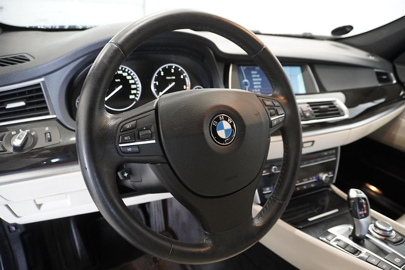 BMW Řada 5 530D 180kW GRANTURISMO XDRIVE - fotka 13 z 36