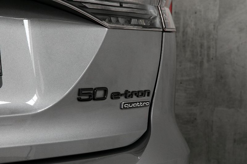 Audi Q4 e-tron 50 220kW Quattro S-Line EdiOne - fotka 9 z 33