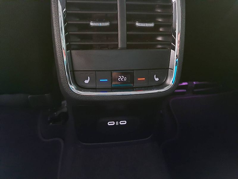 Škoda Octavia (2023) Style Combi 2.0 TDI (110kW/150 - fotka 23 z 27