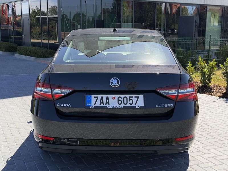 Škoda Superb (2018) 2.0 TDi 110 kw/Style - fotka 3 z 20