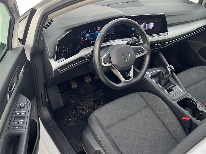 Volkswagen Golf 1,5 TSi 96kW LIFE  8 - fotka 6 z 26