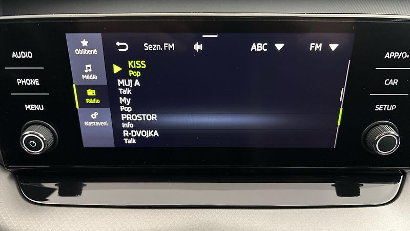 Škoda Octavia 2.0 TDI DSG Ambition - fotka 11 z 24