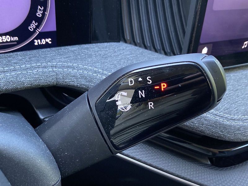 Škoda Superb (2025) Combi iV 1.5 TSI DSG Selection - fotka 18 z 39