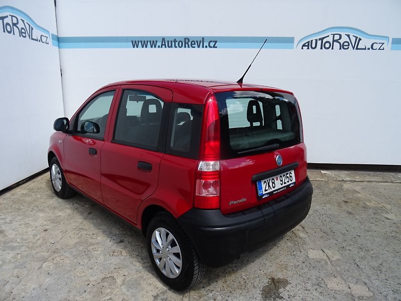 Fiat Panda (2010) 1.1i,NovéČR,s.kniha - fotka 3 z 19