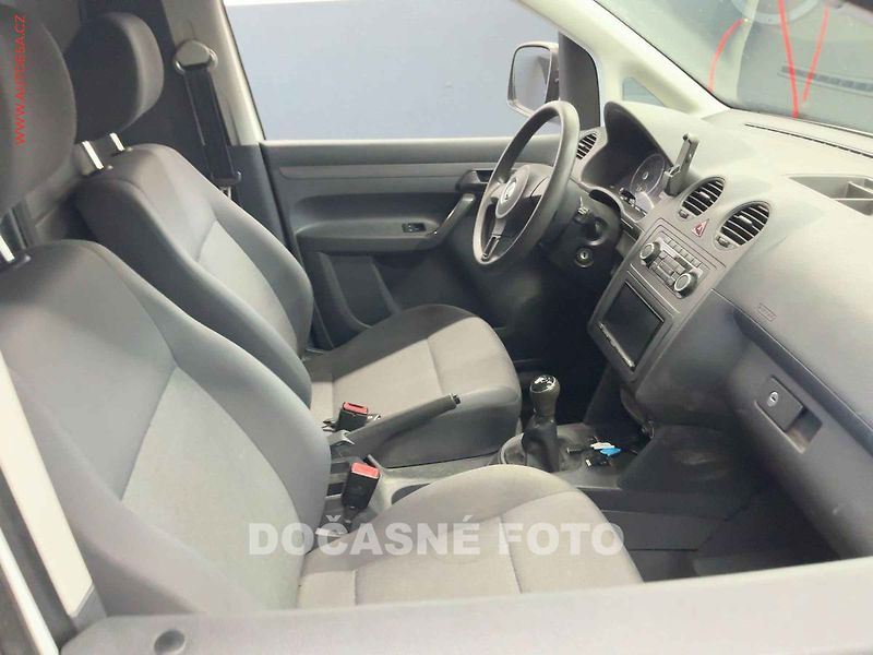 Volkswagen Caddy (2014) 1.6TDi, AC, +kola - fotka 11 z 12