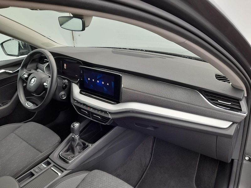 Škoda Octavia Style Plus Navi 1.5 TSI 110kW - fotka 26 z 28