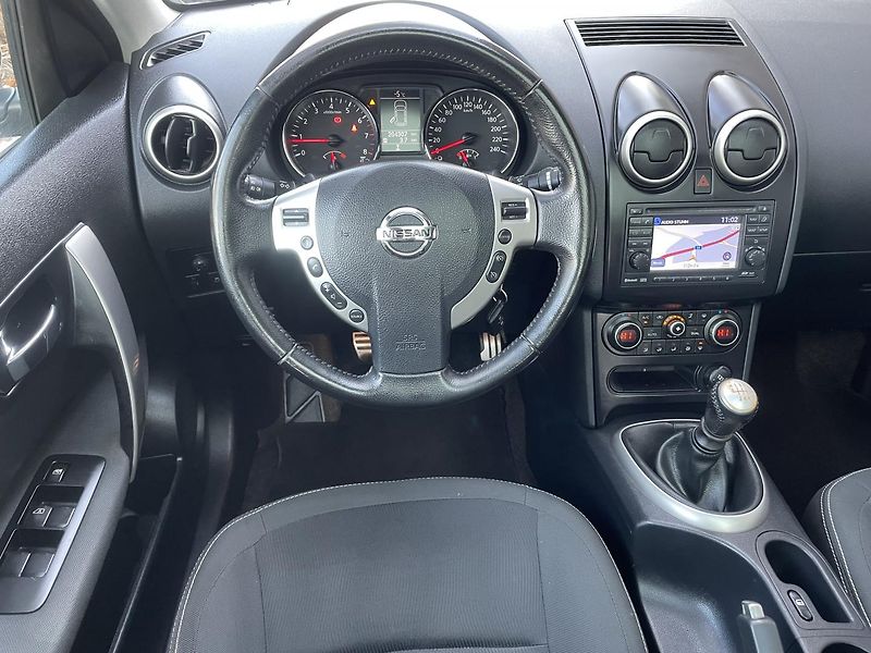 Nissan Qashqai 2,0i 104kW Sevisní kniha Tažné - fotka 15 z 22