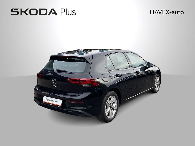 Volkswagen Golf (2022) 1.0 TSI LIFE - fotka 2 z 30