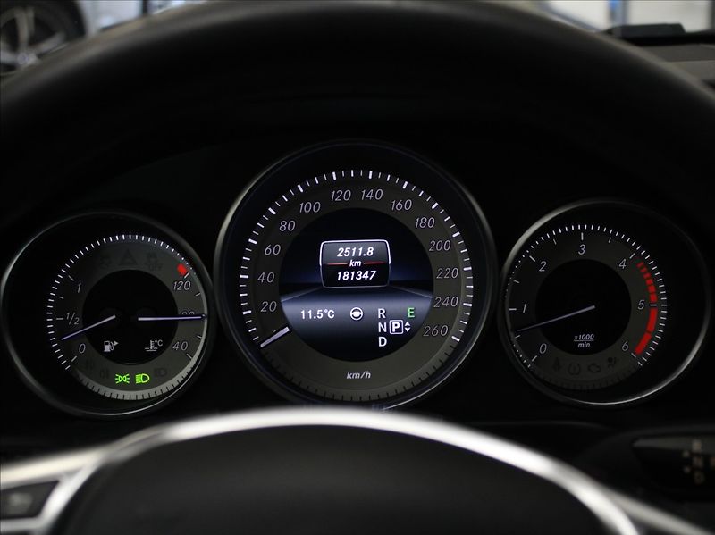 Mercedes-Benz Třídy E E350cdi 4M AMG Pano.Tažné   3, - fotka 27 z 27