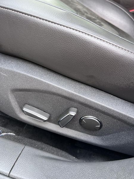 Ford Mondeo (2015) 2.0 TDCi 4×4, Titanium, ČR sv. - fotka 12 z 22