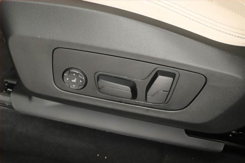 BMW X1 (2024) xDrive30e - fotka 15 z 20