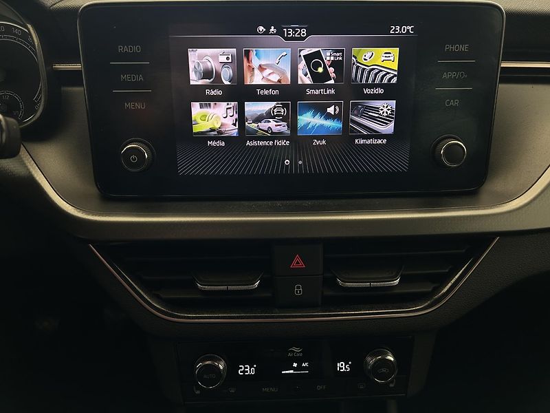 Škoda Scala 1.0 TSI Style - fotka 9 z 21