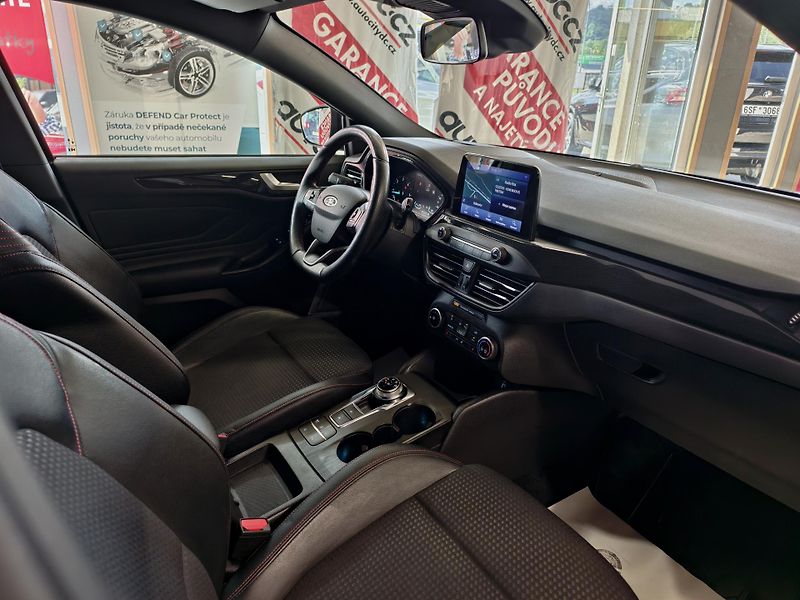 Ford Focus 2.0 EcoBlue A/T ST-Line, LED   - fotka 8 z 27