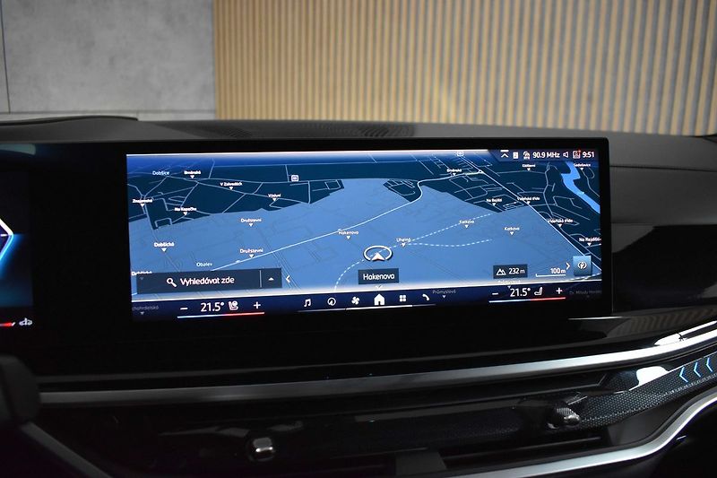 BMW X5 30d xD ///M*ZÁRUKA 9/27*7míst* - fotka 35 z 74
