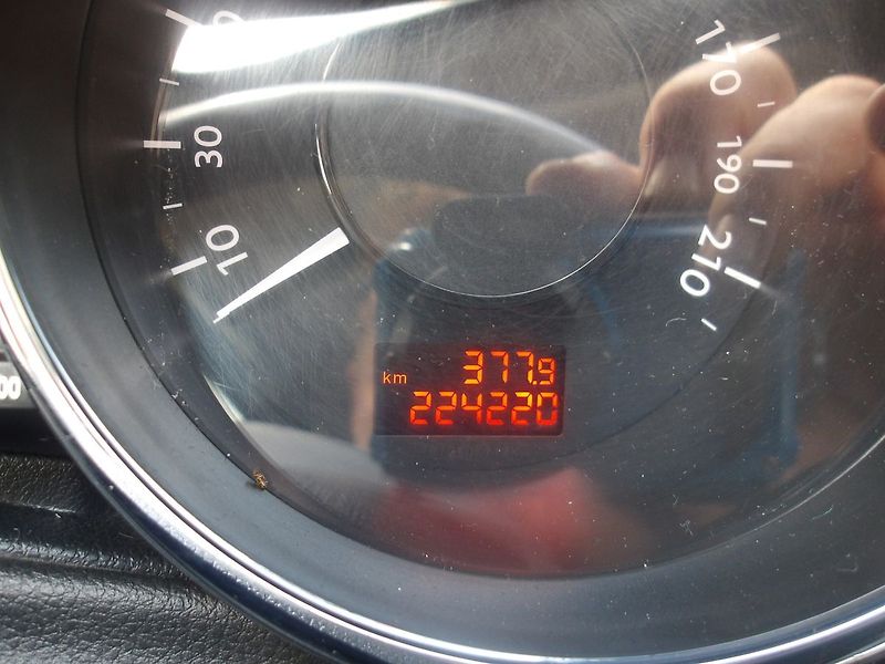 Peugeot 5008 1,6i KŮŽE, PĚKNÝ ! - fotka 25 z 29